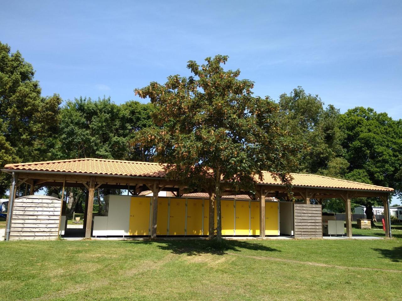 Camping Le Sorlut Cozes エクステリア 写真
